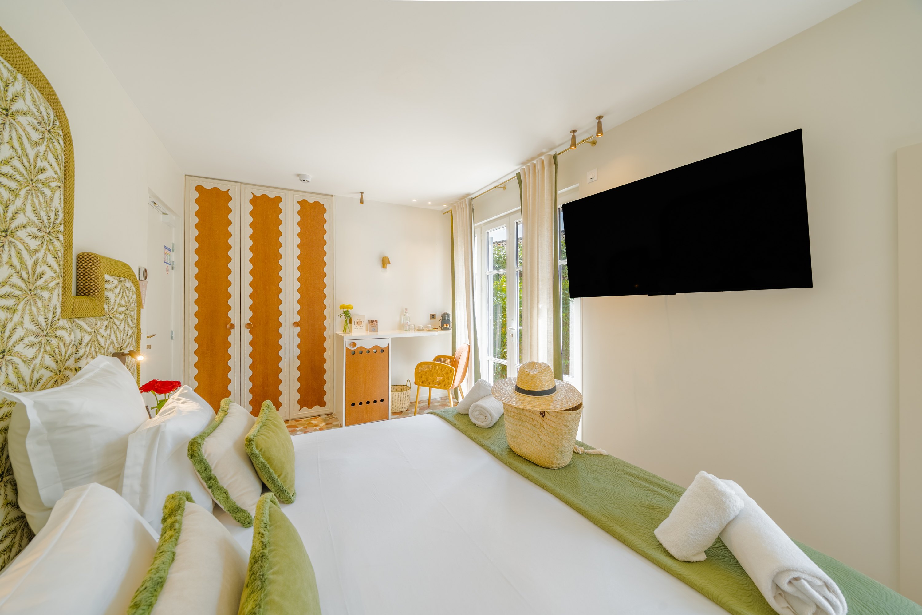 Deluxe with terrace - Miniature 4